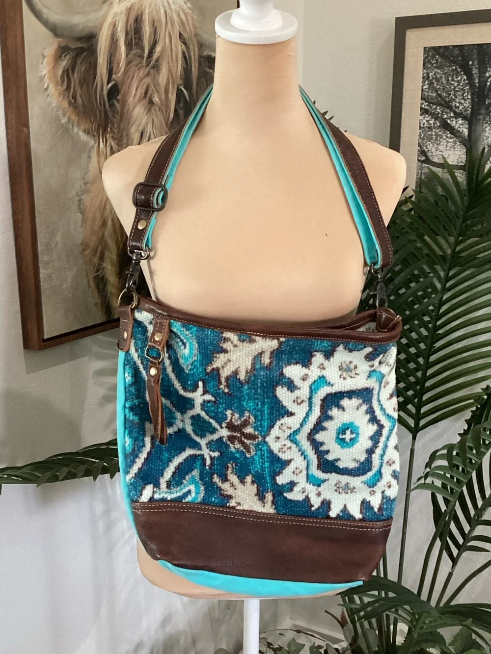 Pre owned Turquoise Patterned Shoulder Bag with Brown Trim